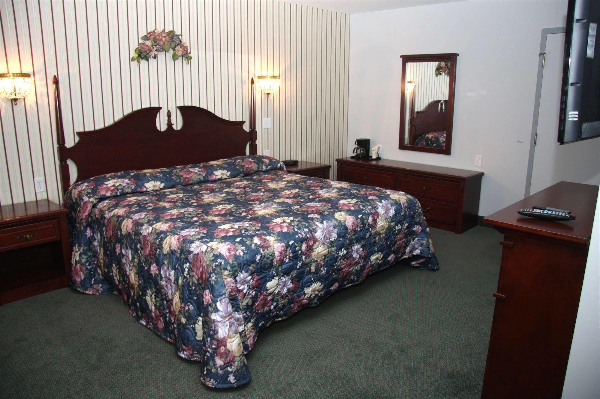 Thriftlodge By Wyndham Moncton Exterior photo